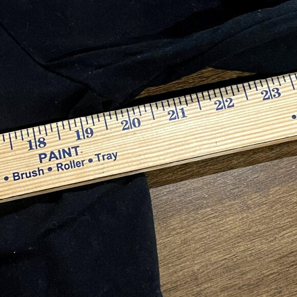 Shein Curve OXL Black Top With Red Lips Print - Picture 7 of 7